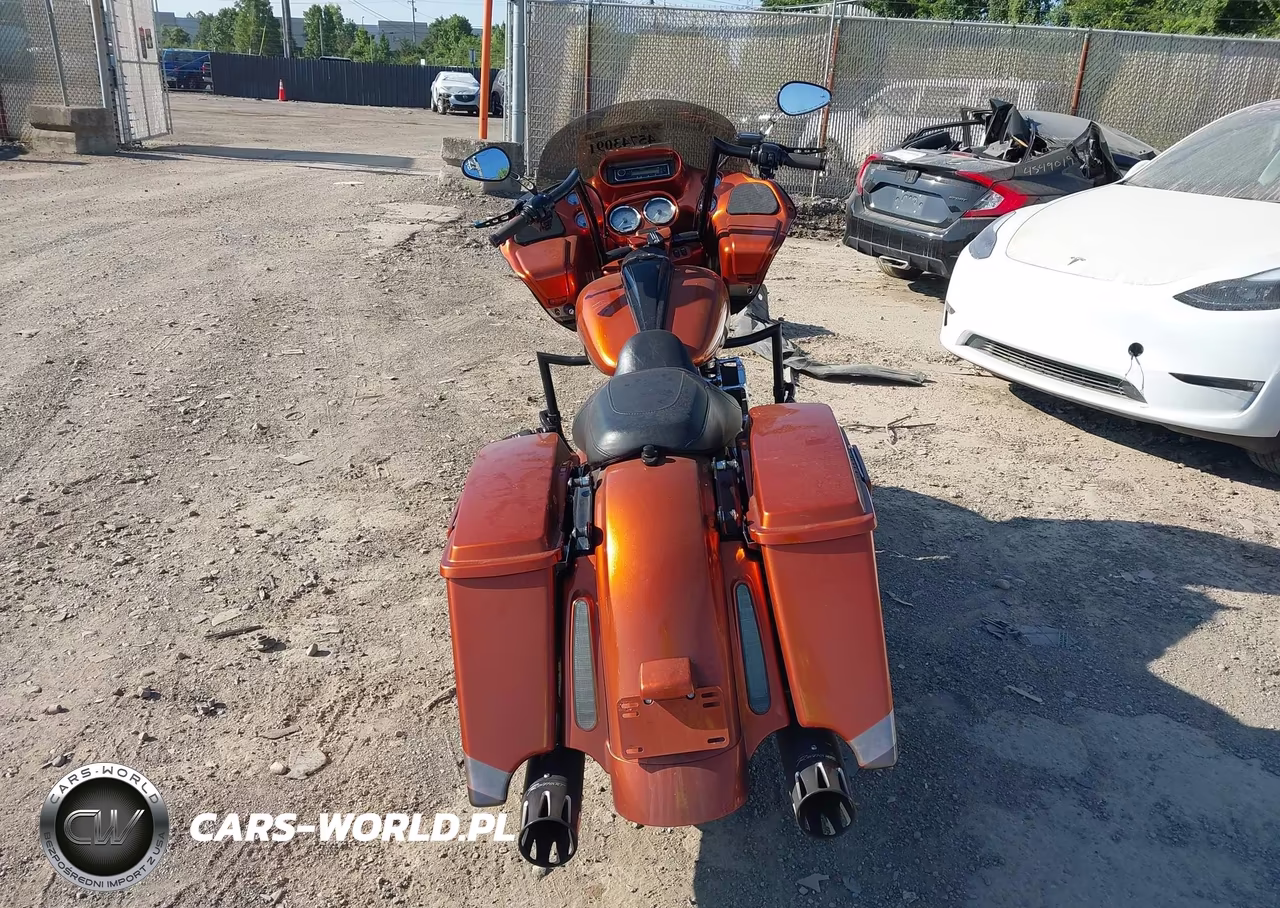 2012 Harley-Davidson Fltrx Road Glide Custom VIN:1HD1KHM1XCB661204 - 6