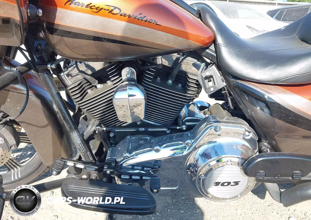 2012 Harley-Davidson Fltrx Road Glide Custom VIN:1HD1KHM1XCB661204 - 9