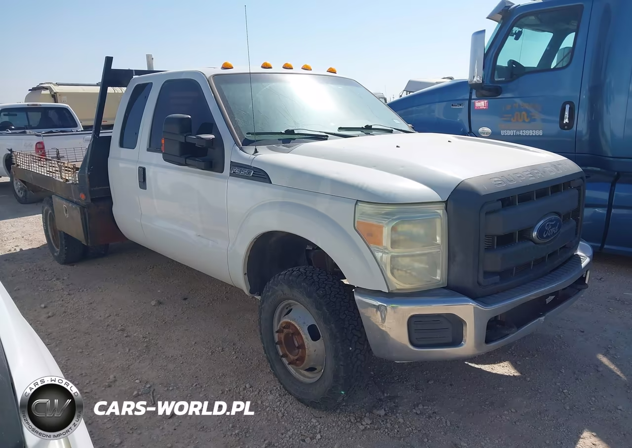 2016 Ford F-350 Chassis Xl
