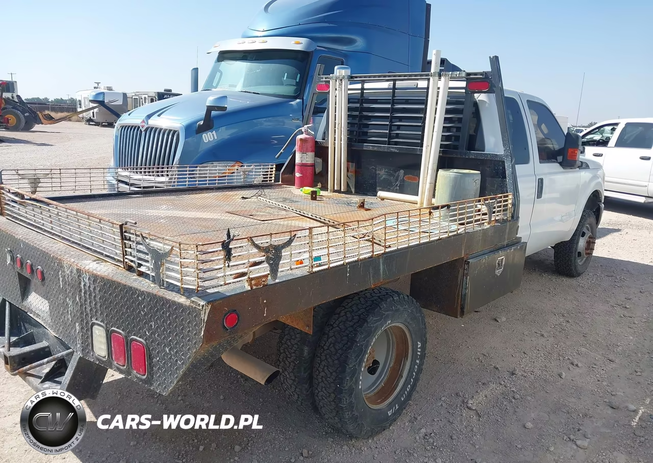 2016 Ford F-350 Chassis Xl VIN:1FD8X3H64GEA64527 - 4