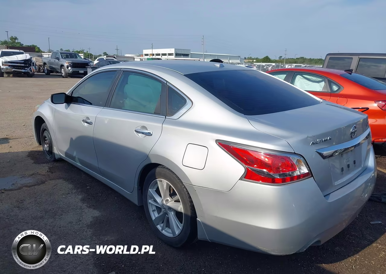 2015 Nissan Altima 2.5 Sv VIN:1N4AL3AP5FC157559 - 3