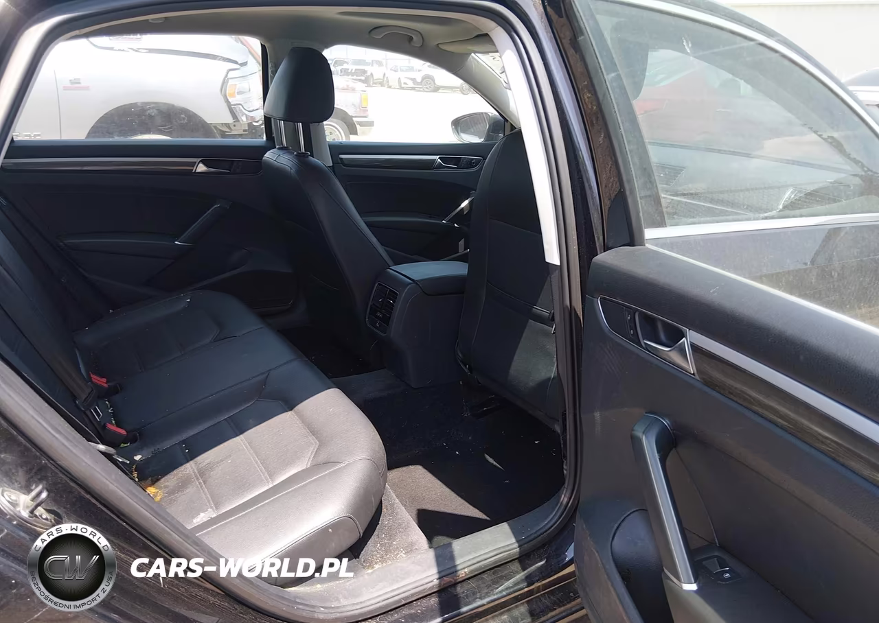2017 Volkswagen Passat 1.8T Se VIN:1VWBT7A38HC022028 - 8