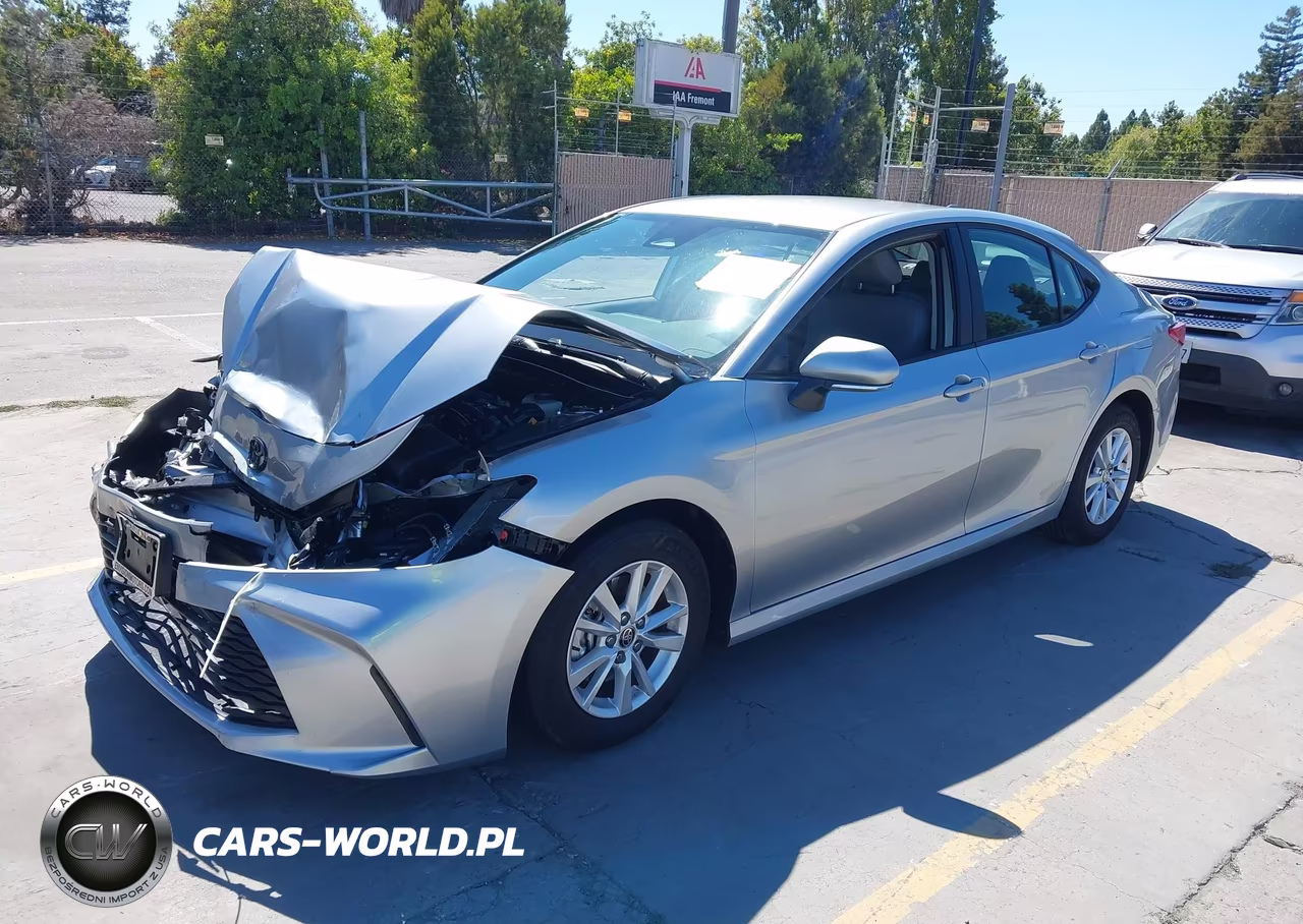 2026 Toyota Camry Le VIN:4T1DAACKXTU661092 - 2
