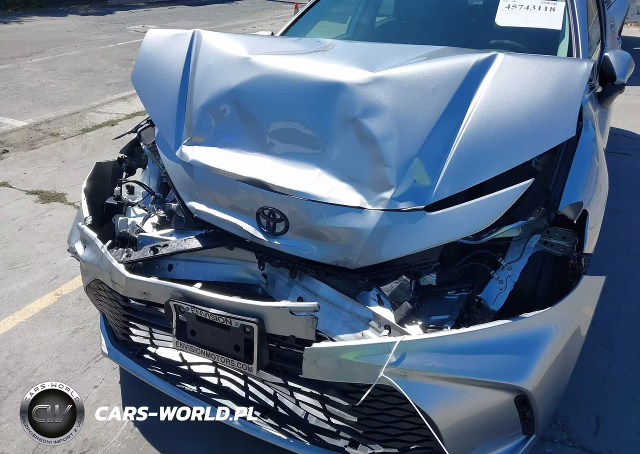 2026 Toyota Camry Le VIN:4T1DAACKXTU661092 - 6