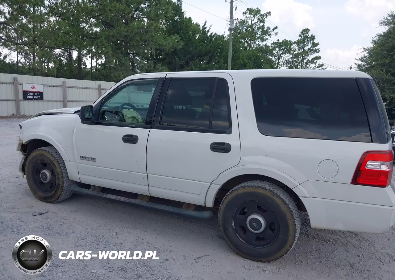 2008 Ford Expedition Xlt VIN:1FMFU15538LA49675 - 14