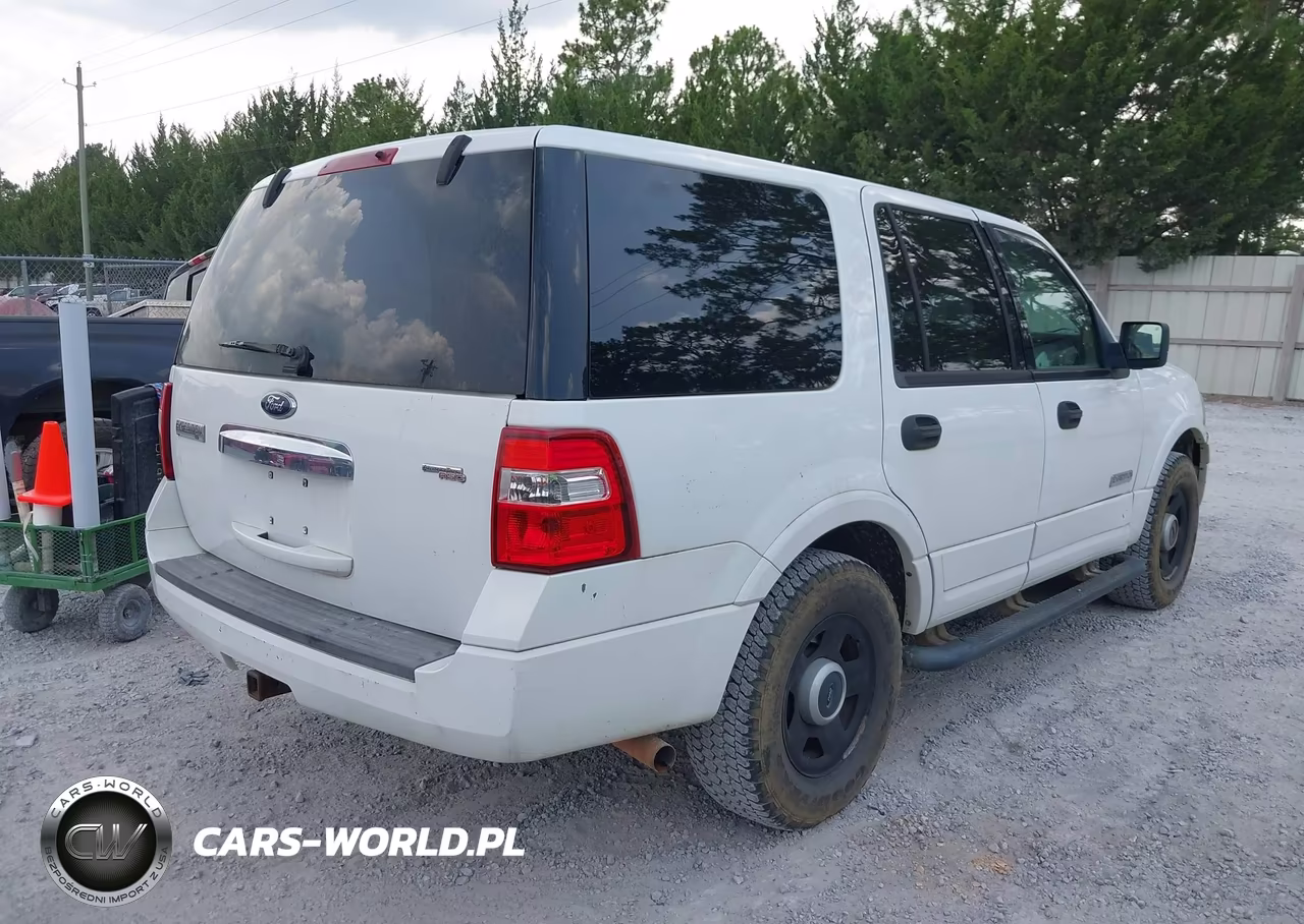 2008 Ford Expedition Xlt VIN:1FMFU15538LA49675 - 4