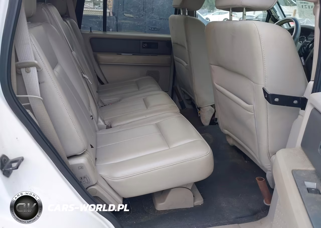 2008 Ford Expedition Xlt VIN:1FMFU15538LA49675 - 8