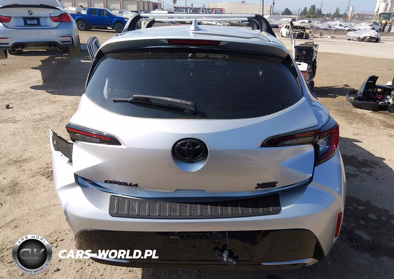 2023 Toyota Corolla Xse VIN:JTNC4MBEXP3196194 - 17