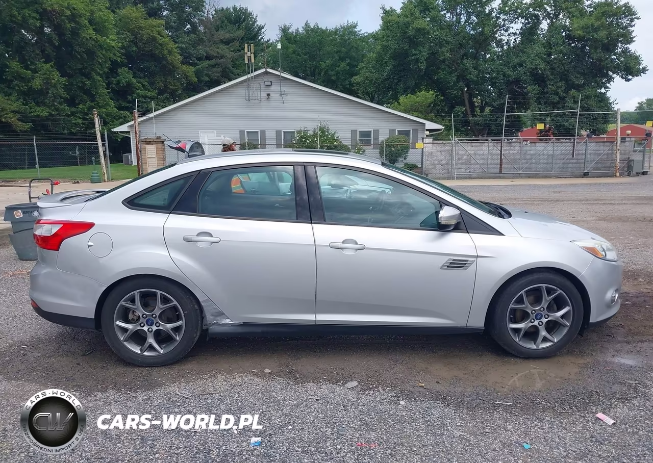 2014 Ford Focus Se VIN:1FADP3F23EL205833 - 13