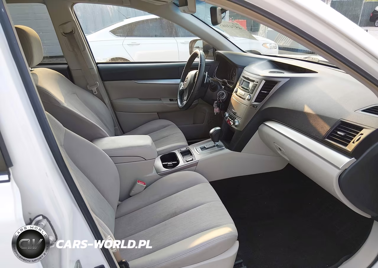 2013 Subaru Outback 2.5I Premium VIN:4S4BRCCC3D3274105 - 5