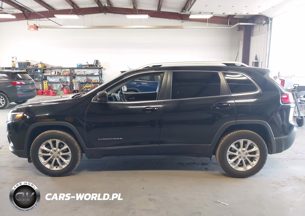 2019 Jeep Cherokee Latitude 4X4 VIN:1C4PJMCB8KD429916 - 15