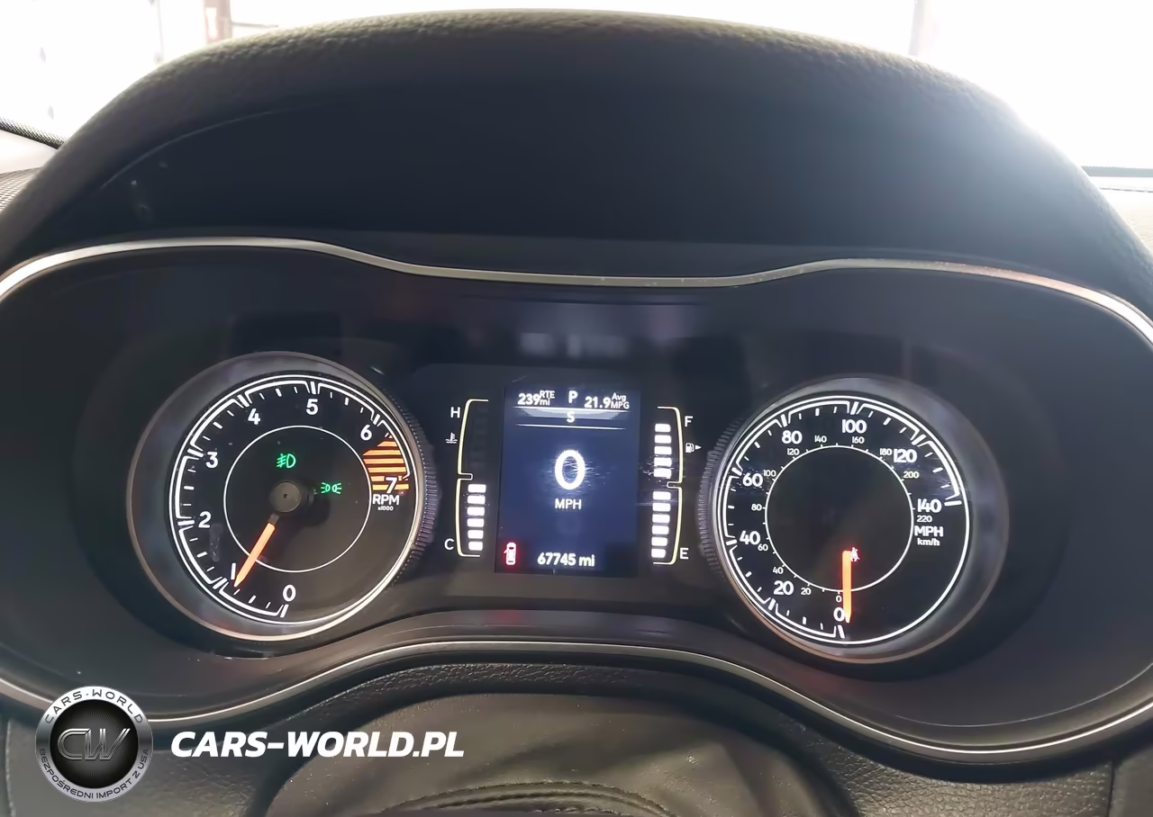 2019 Jeep Cherokee Latitude 4X4 VIN:1C4PJMCB8KD429916 - 7