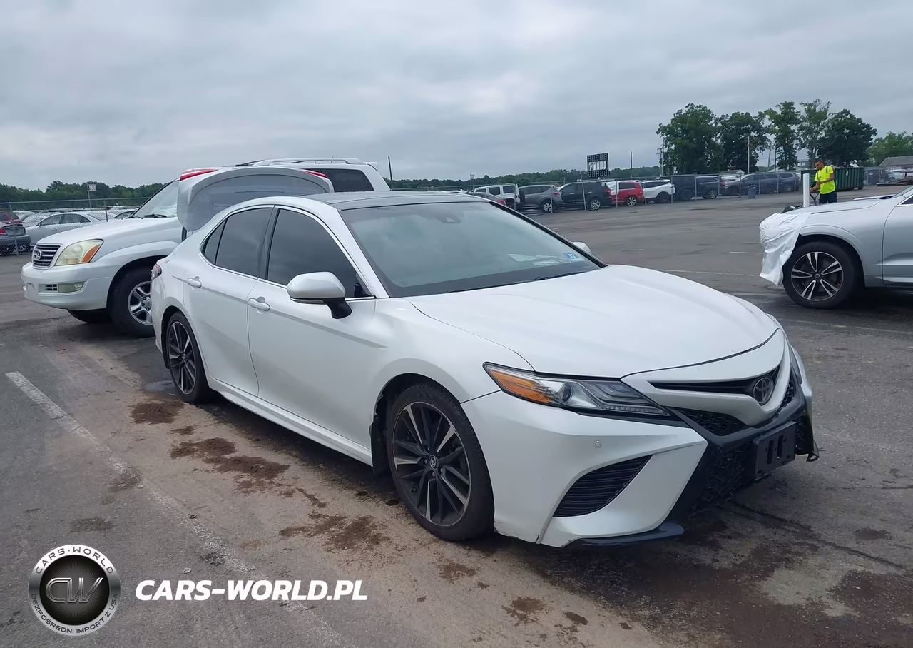 2018 Toyota Camry Xse VIN:4T1B61HK2JU155951 - 1