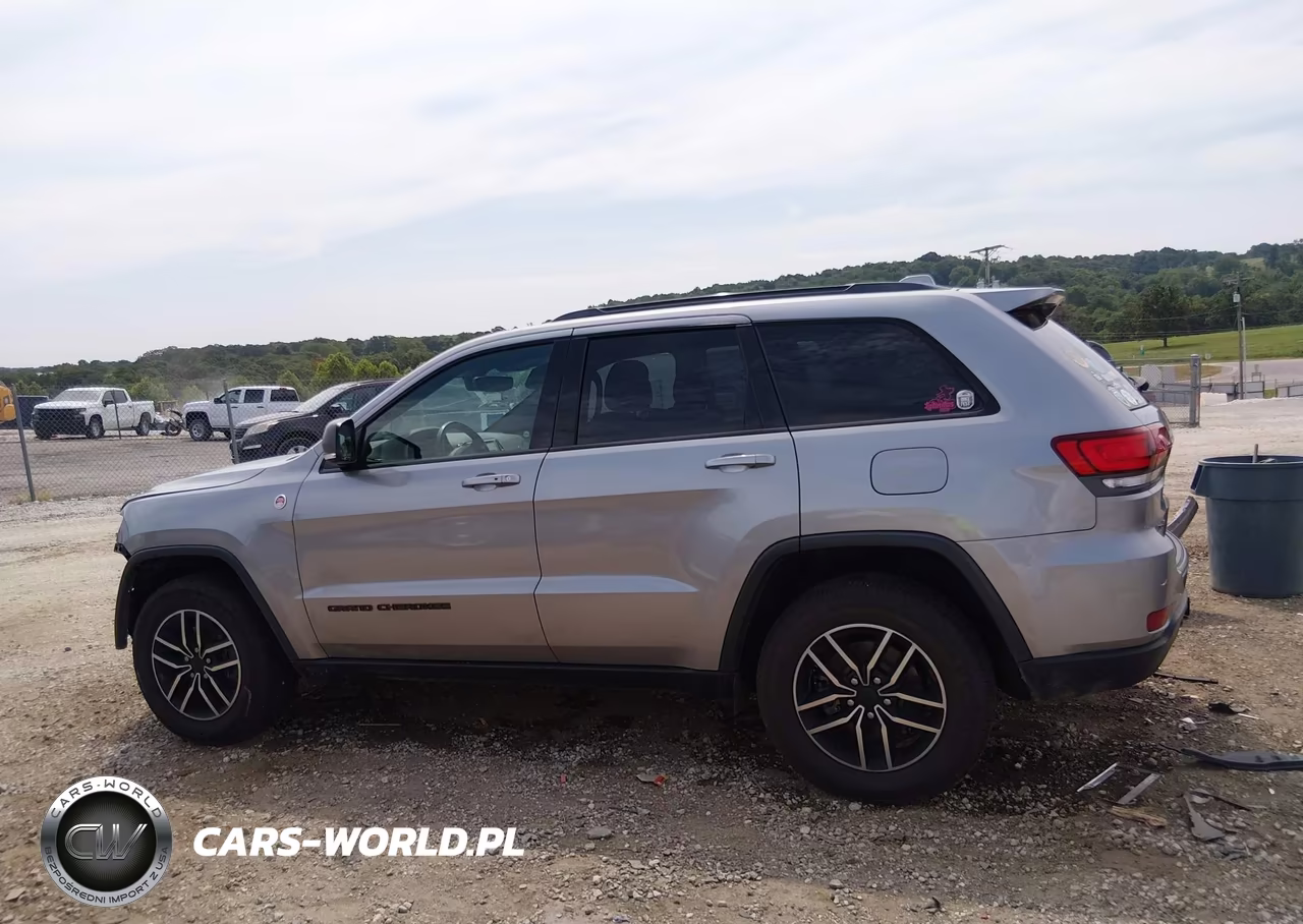 2019 Jeep Grand Cherokee Trailhawk 4X4 VIN:1C4RJFLG4KC584033 - 15