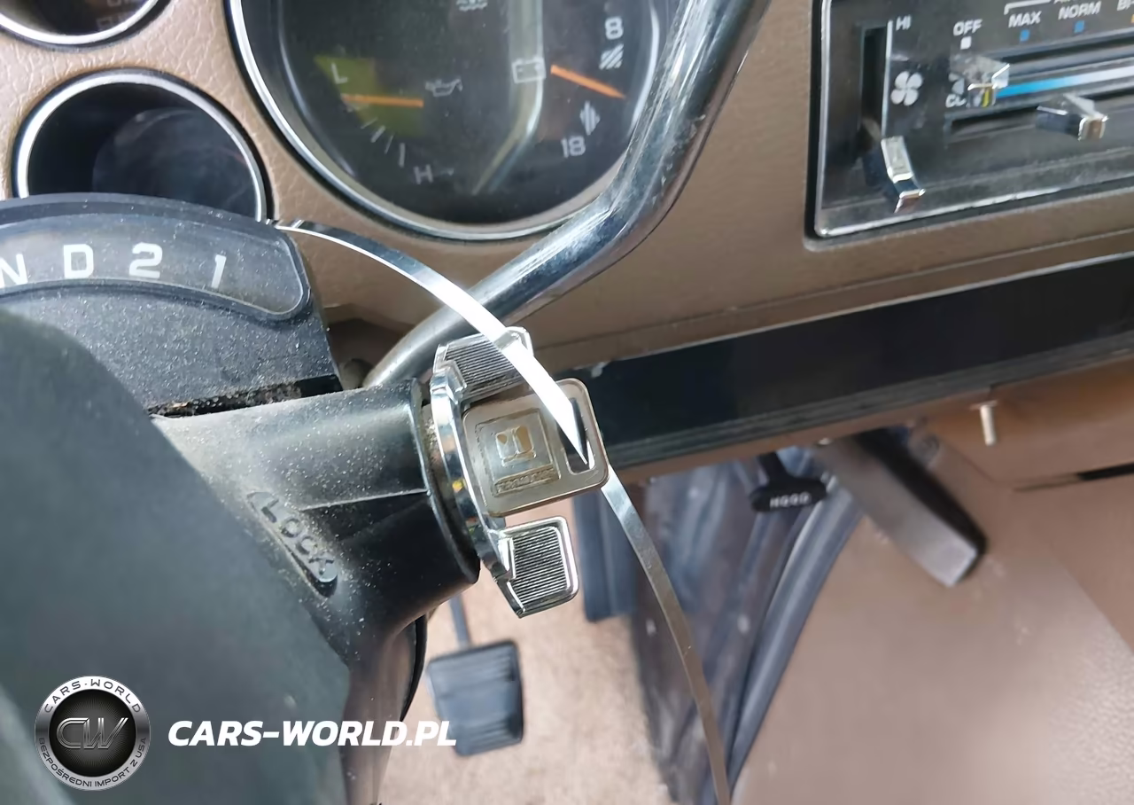 1983 Chevrolet G30 VIN:2GBJG31J1D4132884 - 10