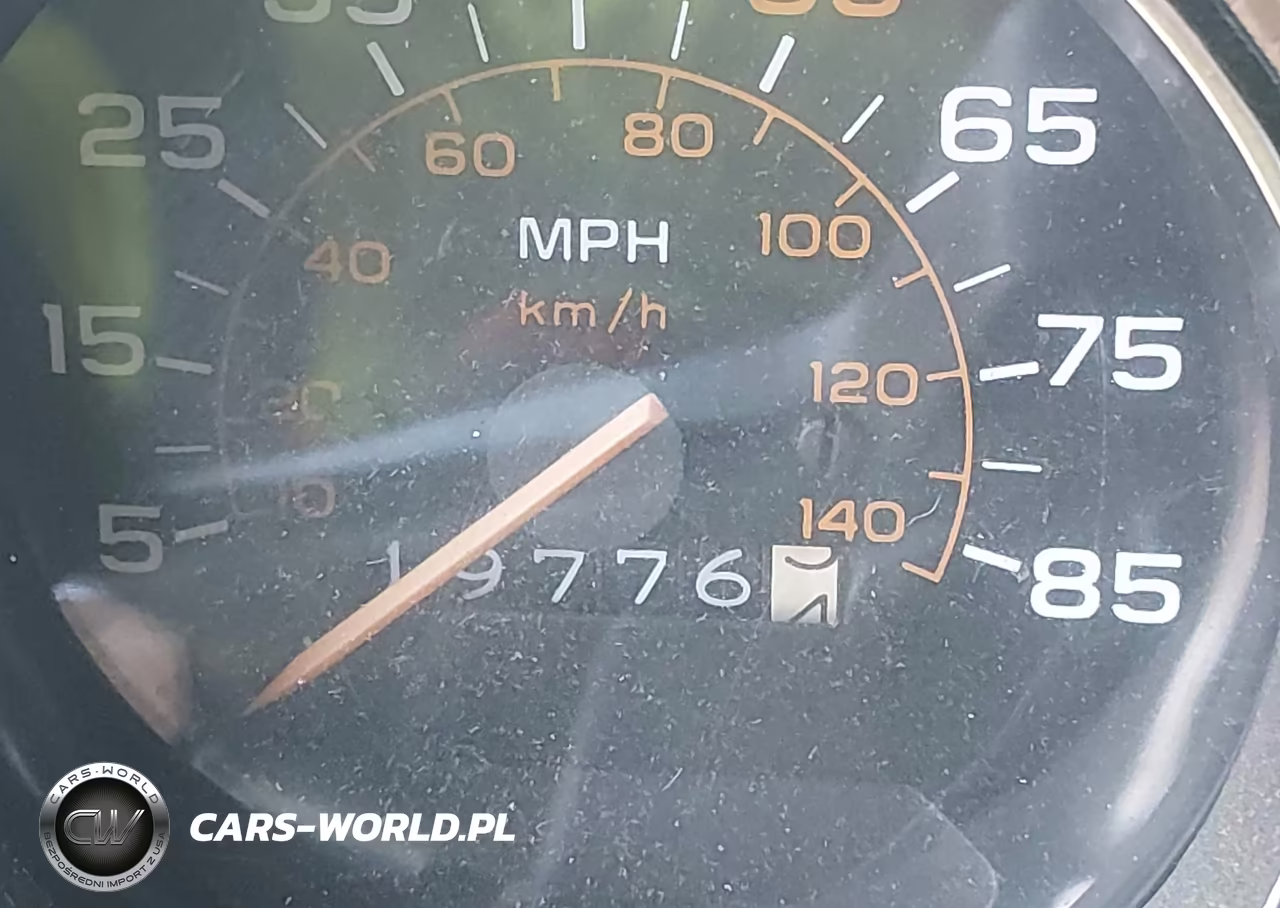 1983 Chevrolet G30 VIN:2GBJG31J1D4132884 - 5