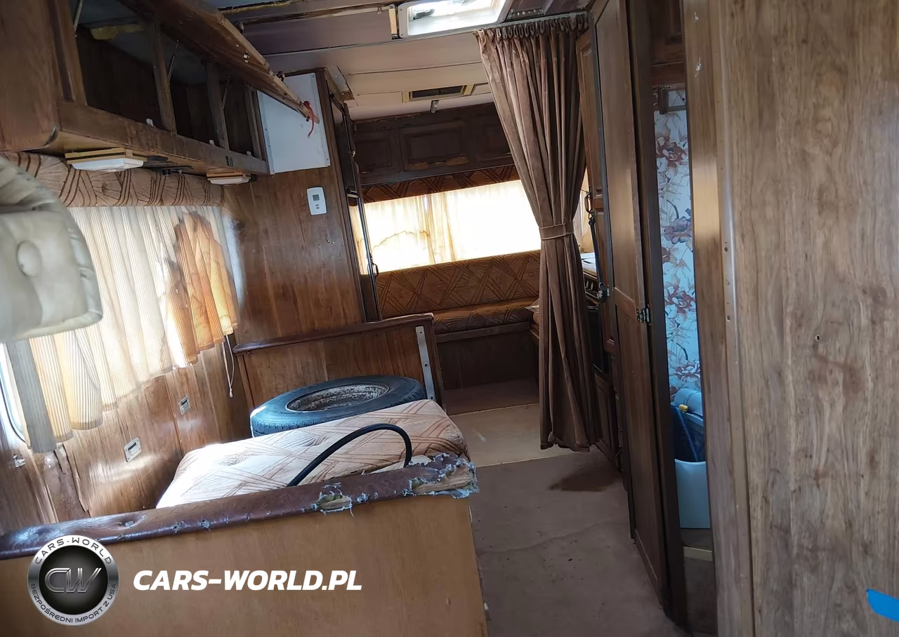 1983 Chevrolet G30 VIN:2GBJG31J1D4132884 - 7