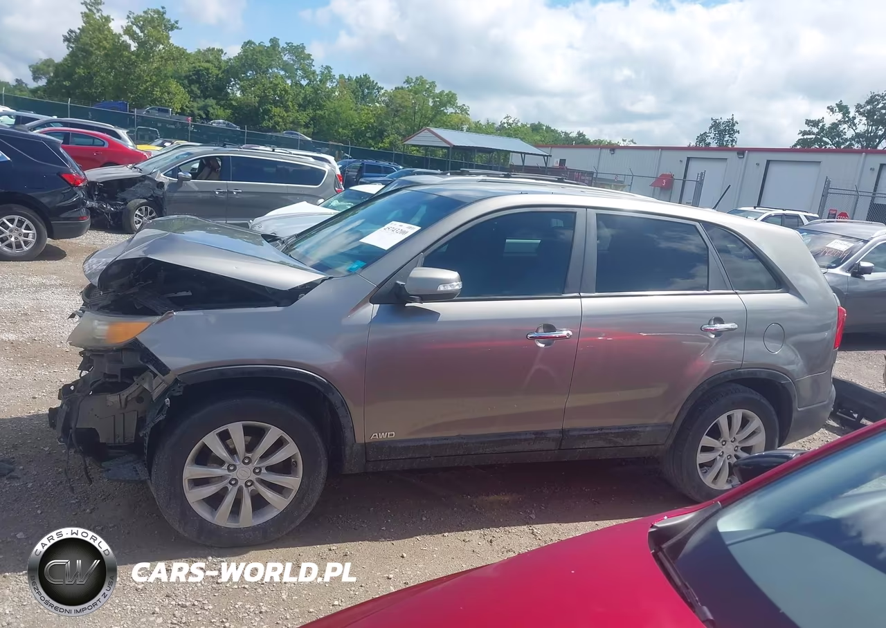 2011 Kia Sorento Lx V6 VIN:5XYKTDA25BG142364 - 15
