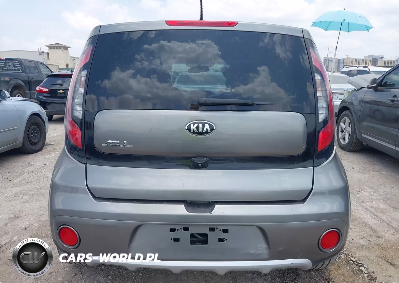 2019 Kia Soul + VIN:KNDJP3A52K7698746 - 16