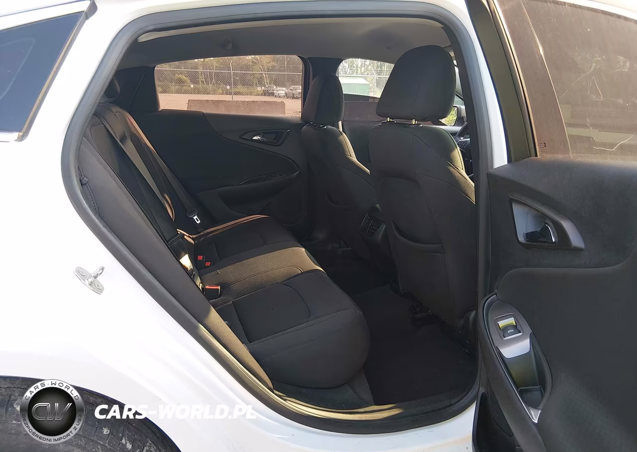 2019 Chevrolet Malibu Lt VIN:1G1ZD5ST7KF139096 - 8