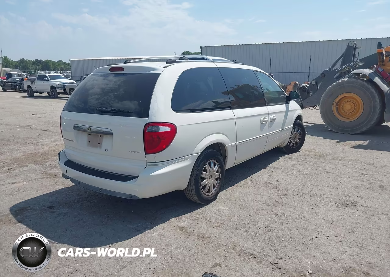 2005 Chrysler Town & Country Limited VIN:2C8GP64L85R483265 - 4