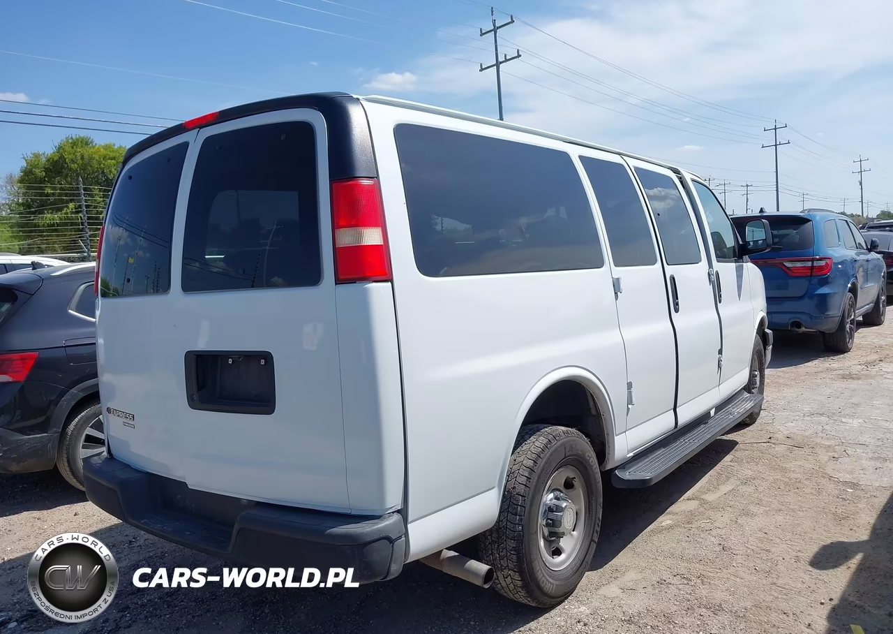 2013 Chevrolet Express 2500 Lt VIN:1GAWGRFA5D1122873 - 4