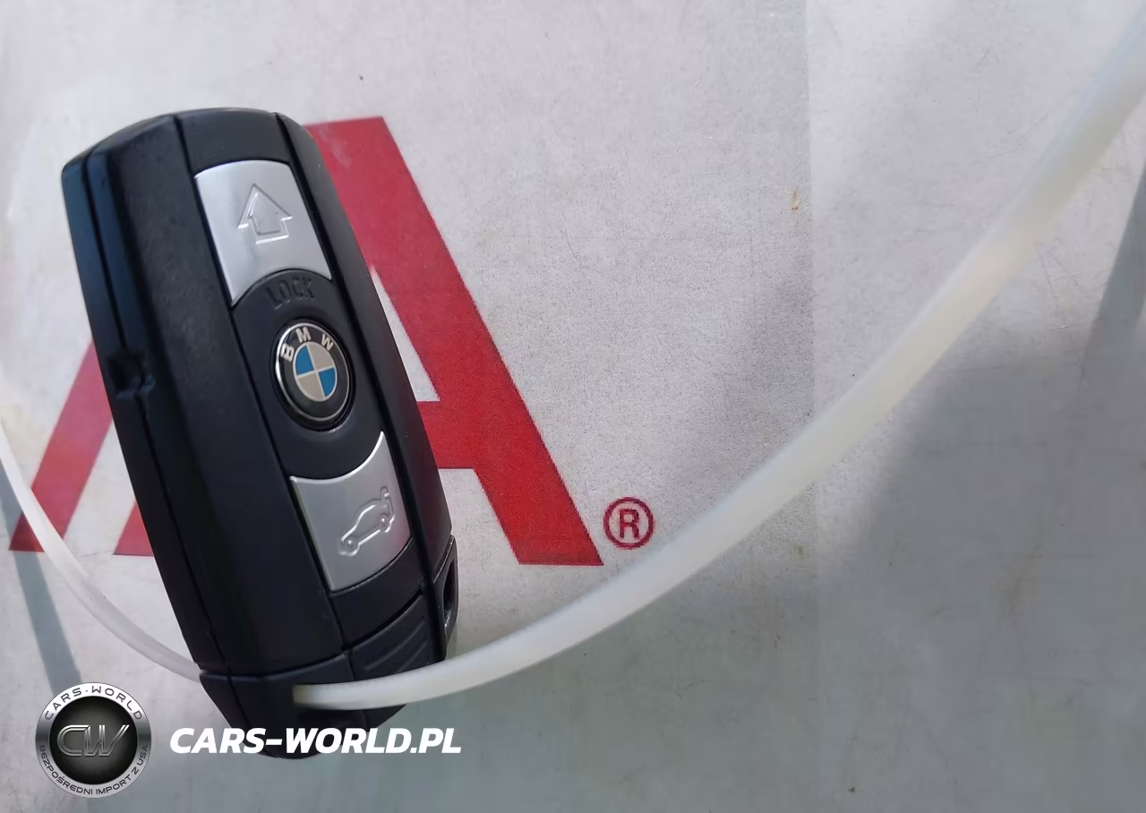 2014 BMW X1 xDrive28I VIN:WBAVL1C57EVY16995 - 11