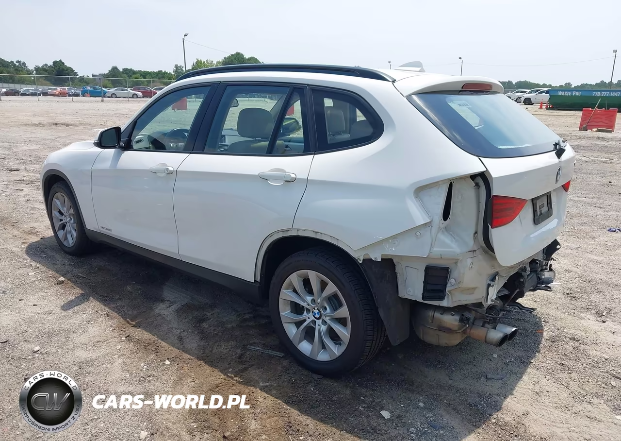 2014 BMW X1 xDrive28I VIN:WBAVL1C57EVY16995 - 3