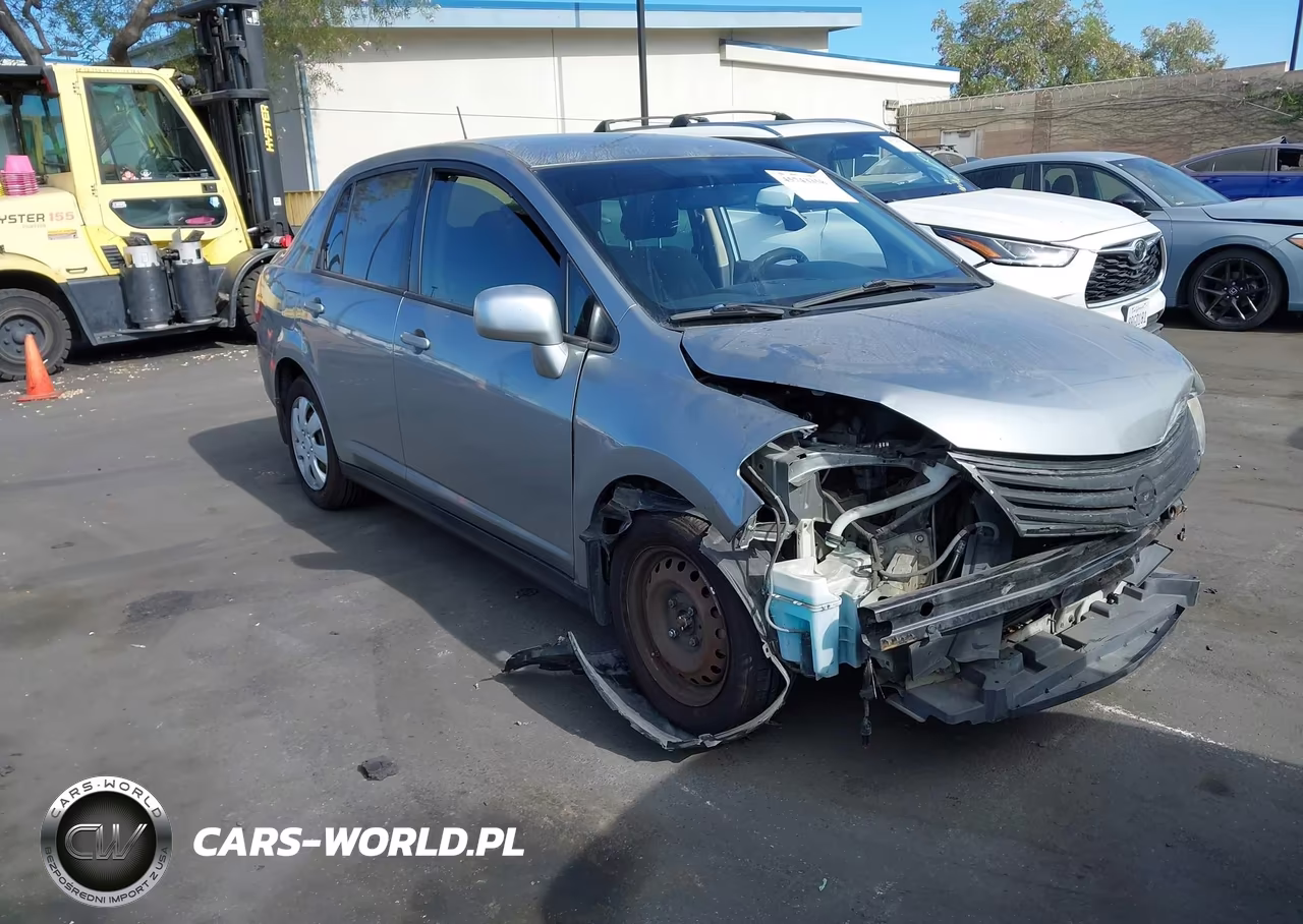 2011 Nissan Versa 1.8S
