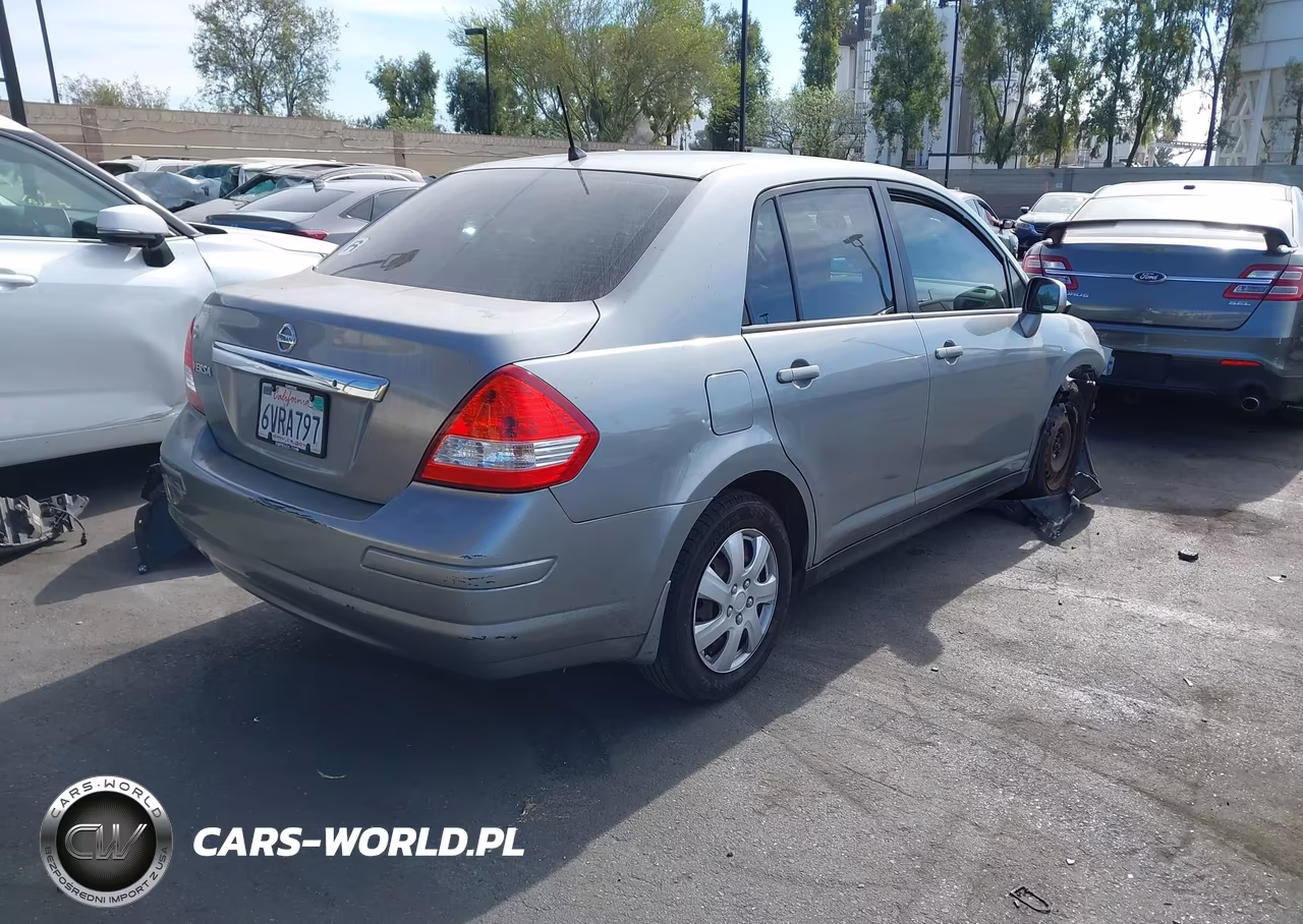 2011 Nissan Versa 1.8S VIN:3N1BC1APXBL443184 - 4
