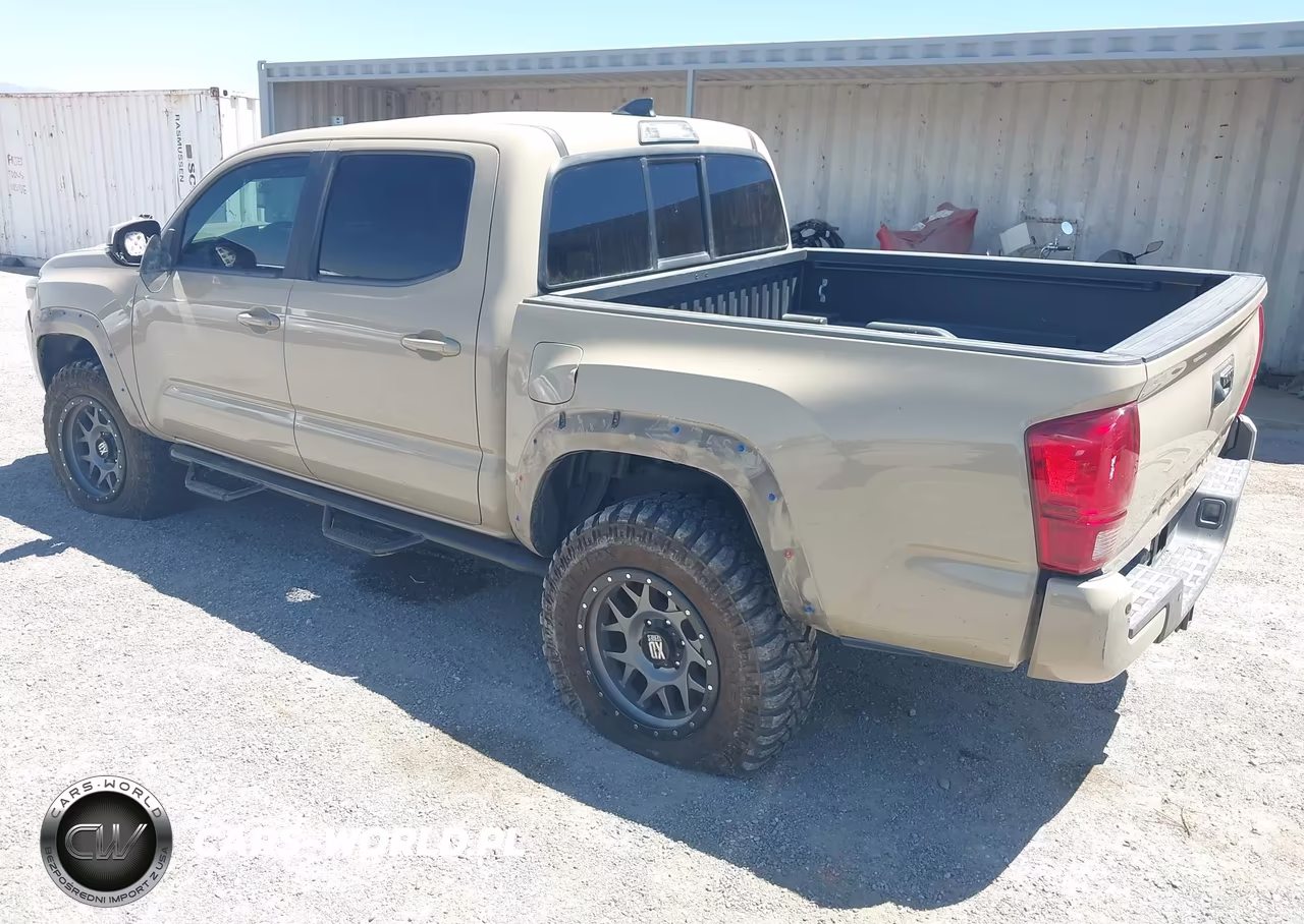 2016 Toyota Tacoma VIN:3TMAZ5CN6GM014054 - 3