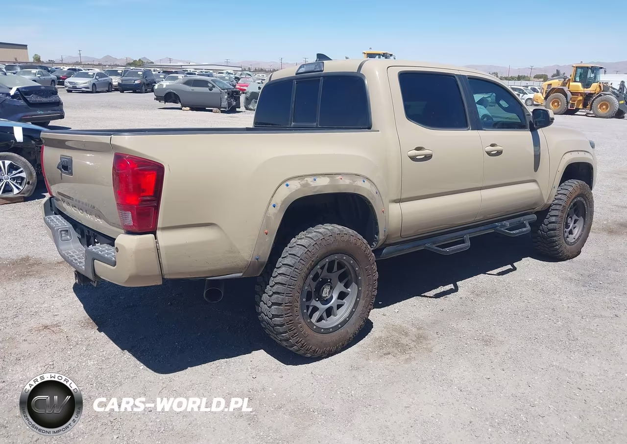 2016 Toyota Tacoma VIN:3TMAZ5CN6GM014054 - 4