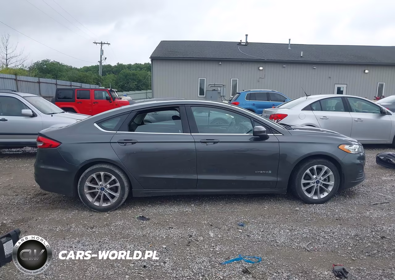 2019 Ford Fusion Hybrid Se VIN:3FA6P0LU5KR151199 - 13
