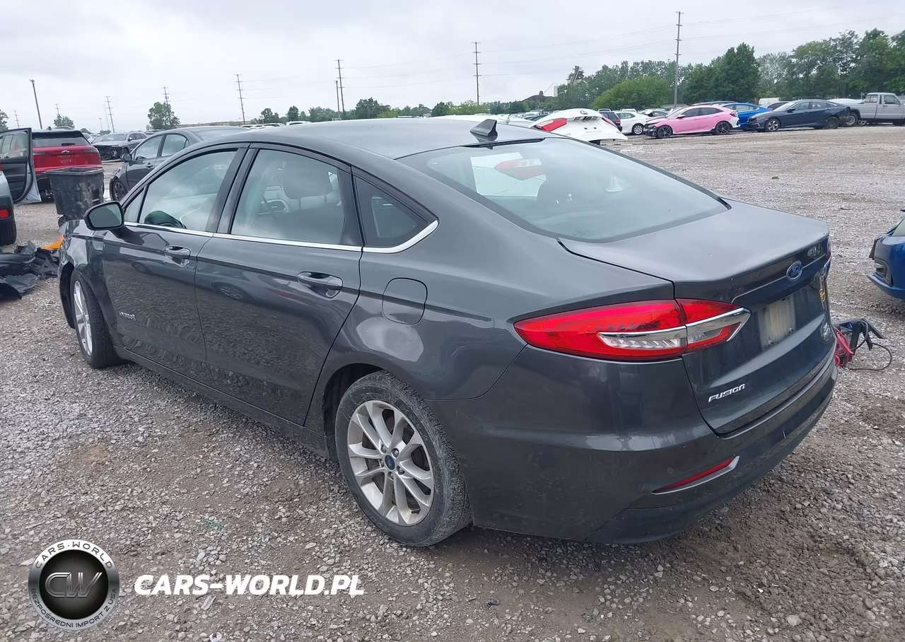 2019 Ford Fusion Hybrid Se VIN:3FA6P0LU5KR151199 - 3