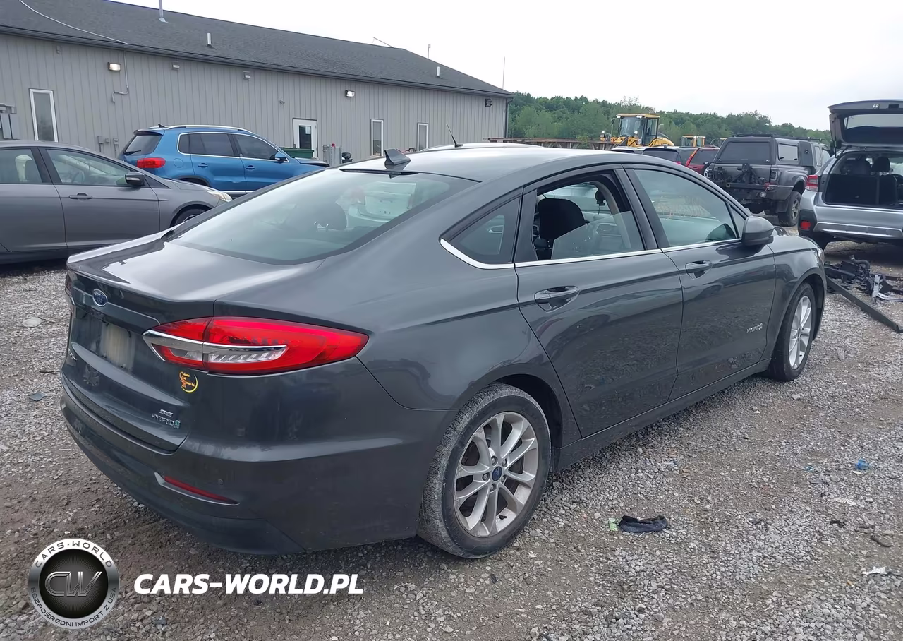 2019 Ford Fusion Hybrid Se VIN:3FA6P0LU5KR151199 - 4