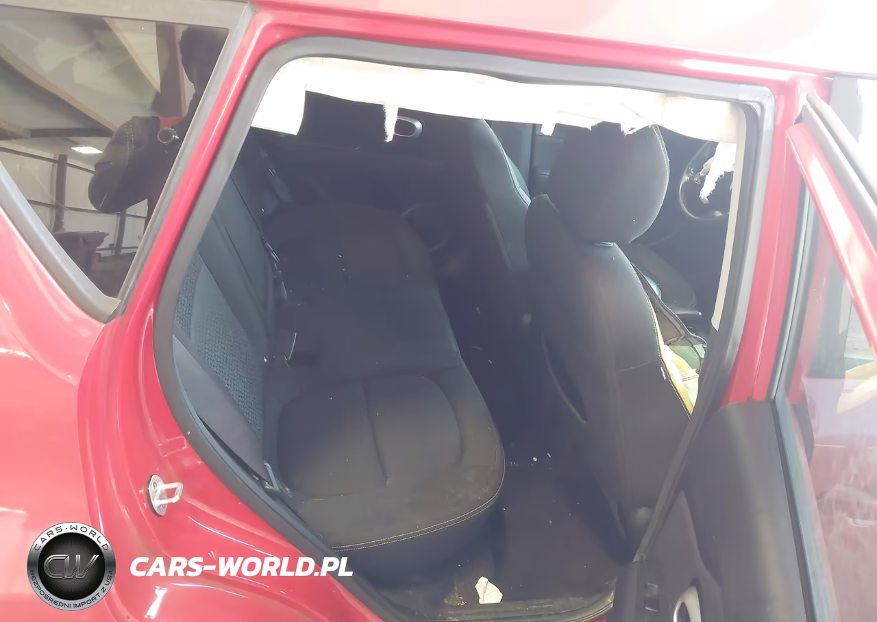 2016 Kia Soul + VIN:KNDJP3A52G7851164 - 8