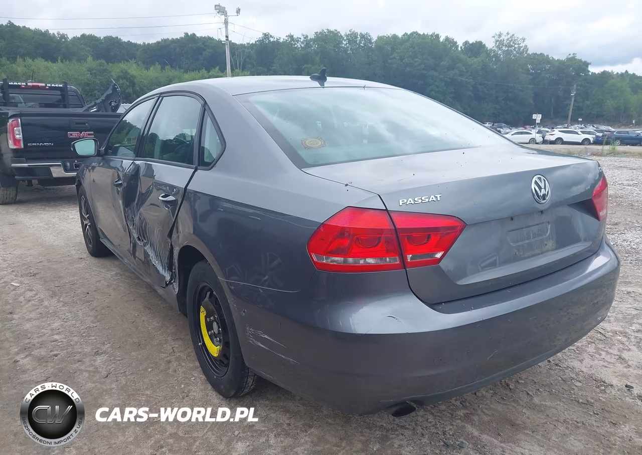 2015 Volkswagen Passat 1.8T Wolfsburg Edition VIN:1VWAT7A39FC012682 - 3