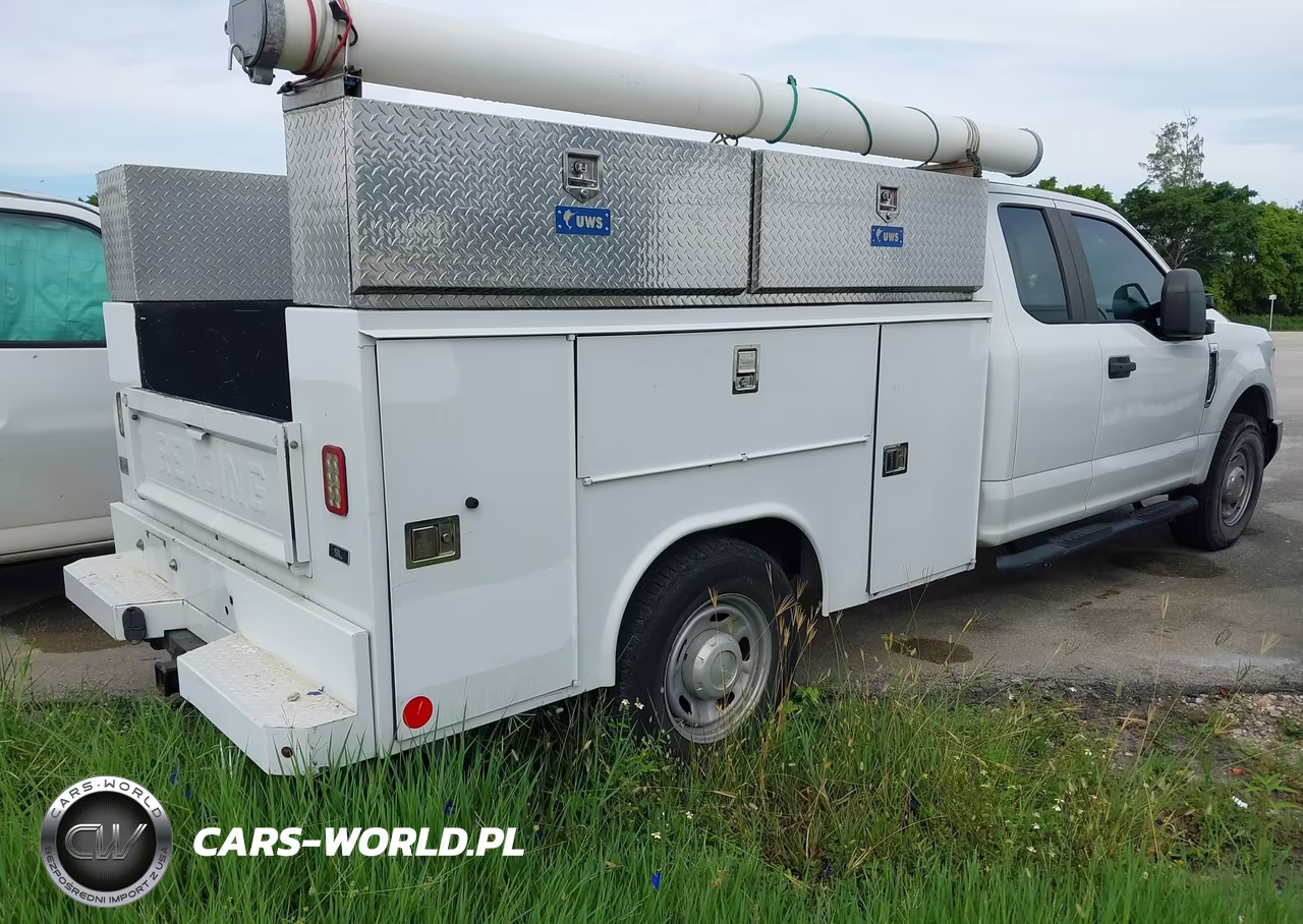 2018 Ford F-250 Xl VIN:1FT7X2A62JEB05362 - 4