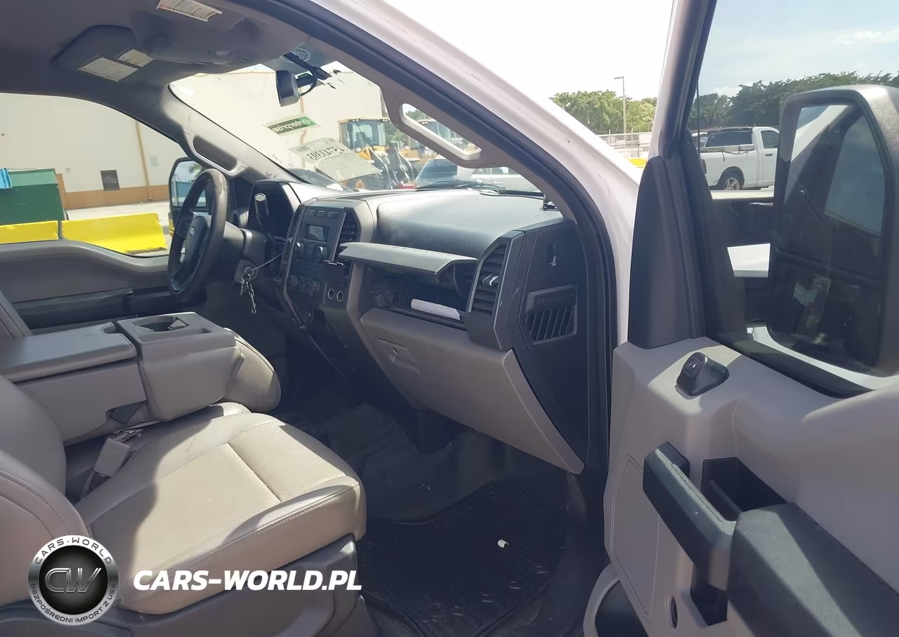 2018 Ford F-250 Xl VIN:1FT7X2A62JEB05362 - 5