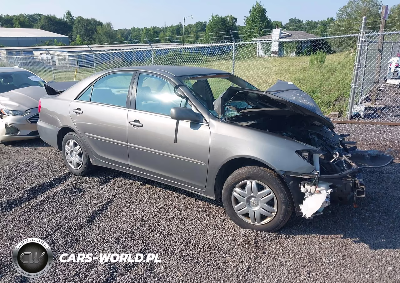 2003 Toyota Camry Le – zdjęcie 1 z 10