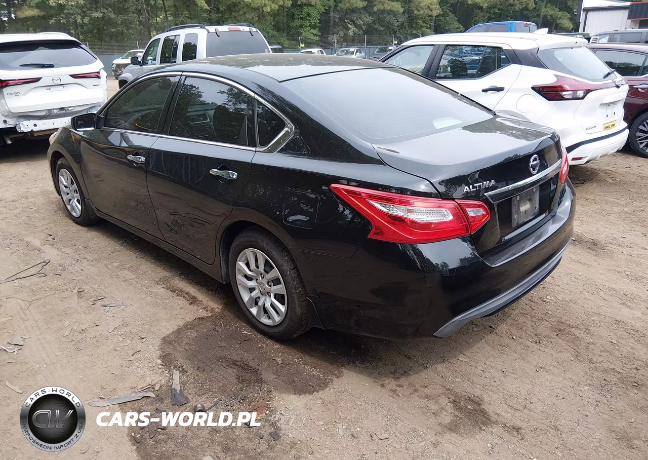 2017 Nissan Altima 2.5 S VIN:1N4AL3AP0HN364643 - 3