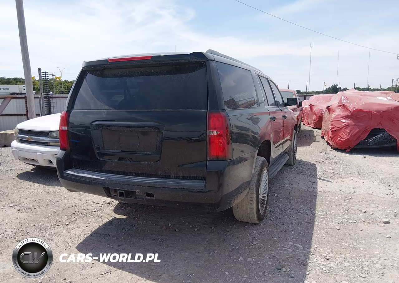 2017 Chevrolet Suburban Lt VIN:1GNSKHKC9HR180974 - 4