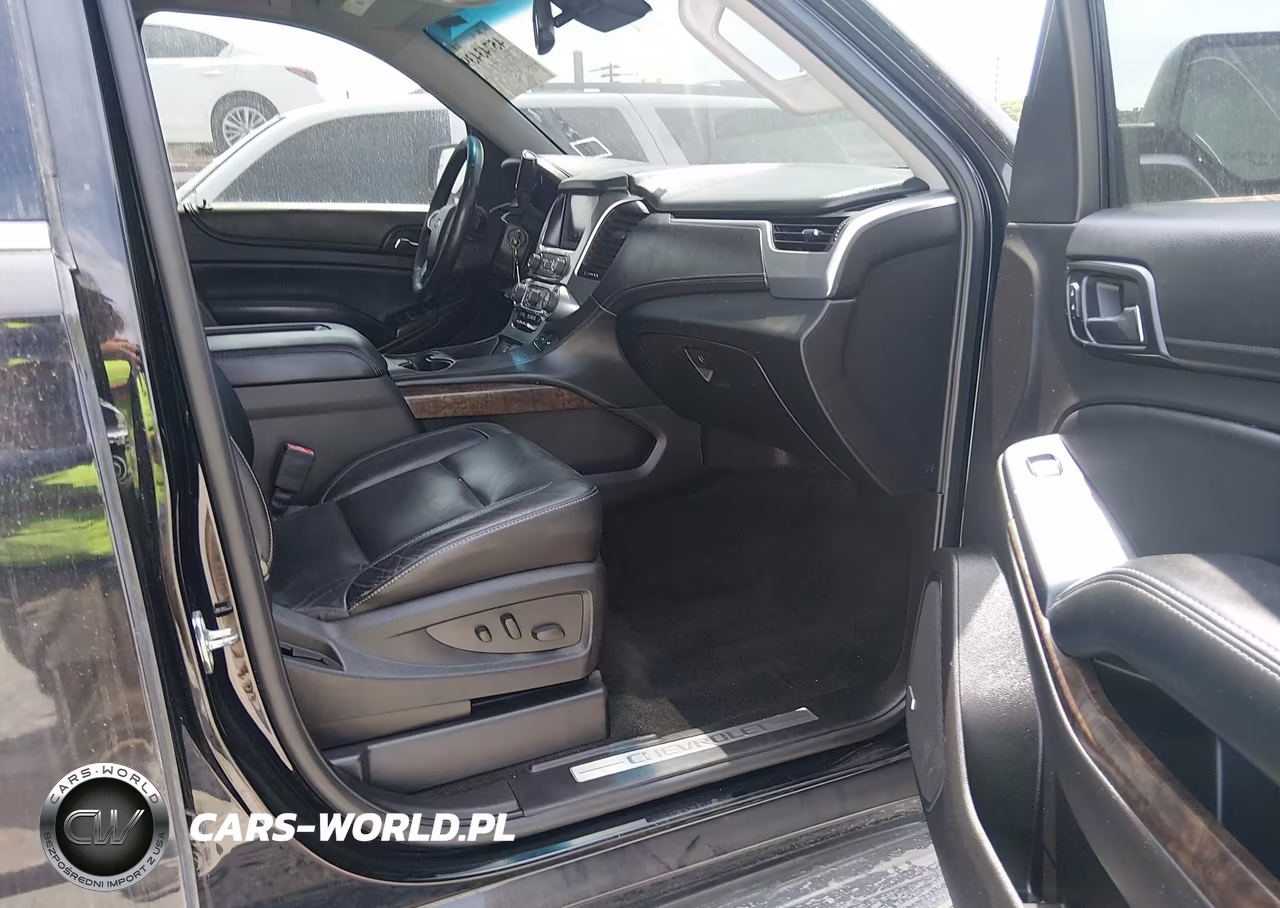 2017 Chevrolet Suburban Lt VIN:1GNSKHKC9HR180974 - 5