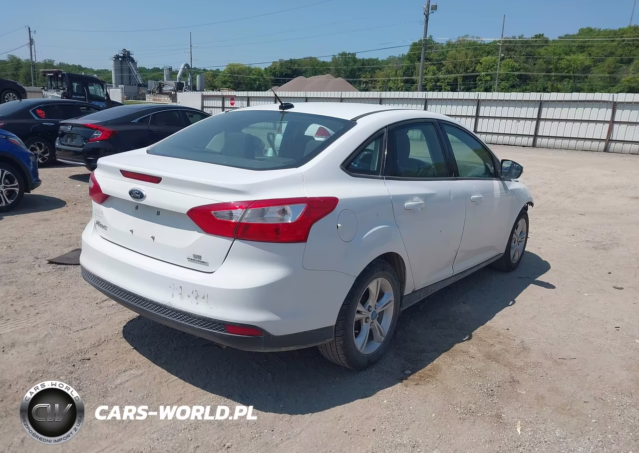 2013 Ford Focus Se VIN:1FADP3F20DL188374 - 4