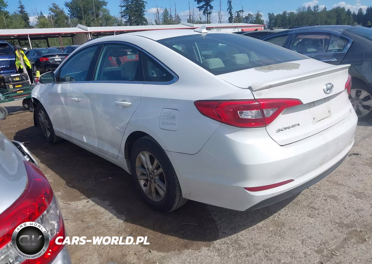 2015 Hyundai Sonata Se VIN:5NPE24AF3FH006137 - 3