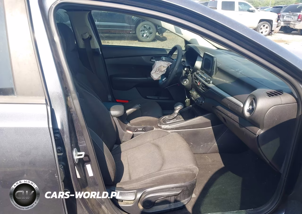 2019 Kia Forte Lxs VIN:3KPF24ADXKE010283 - 5