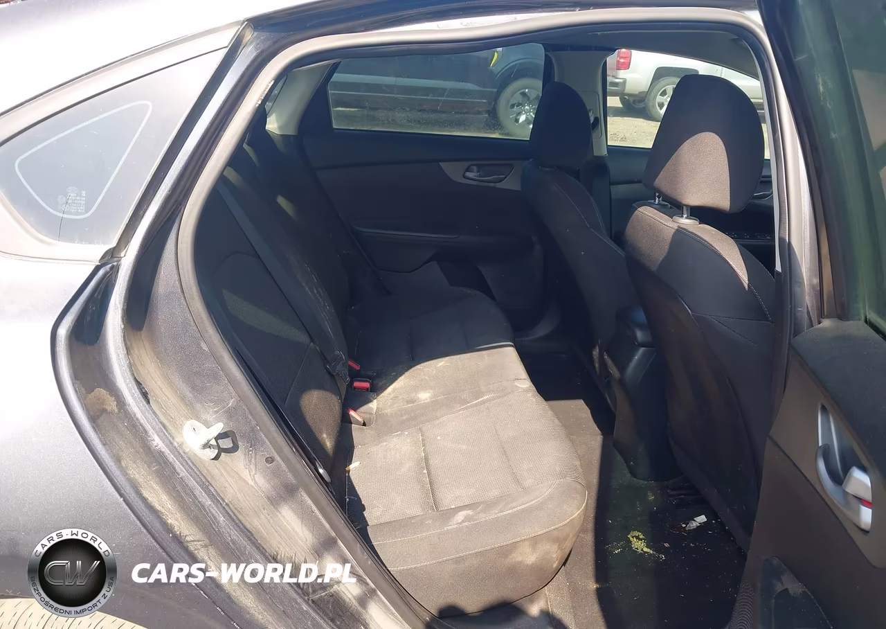 2019 Kia Forte Lxs VIN:3KPF24ADXKE010283 - 8
