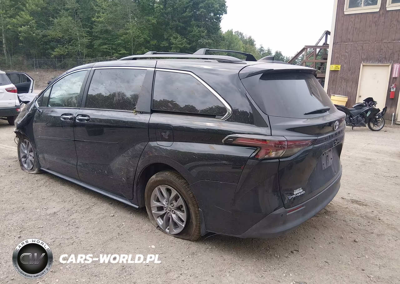 2026 Toyota Sienna Xle VIN:5TDYSKFC6TS231352 - 3
