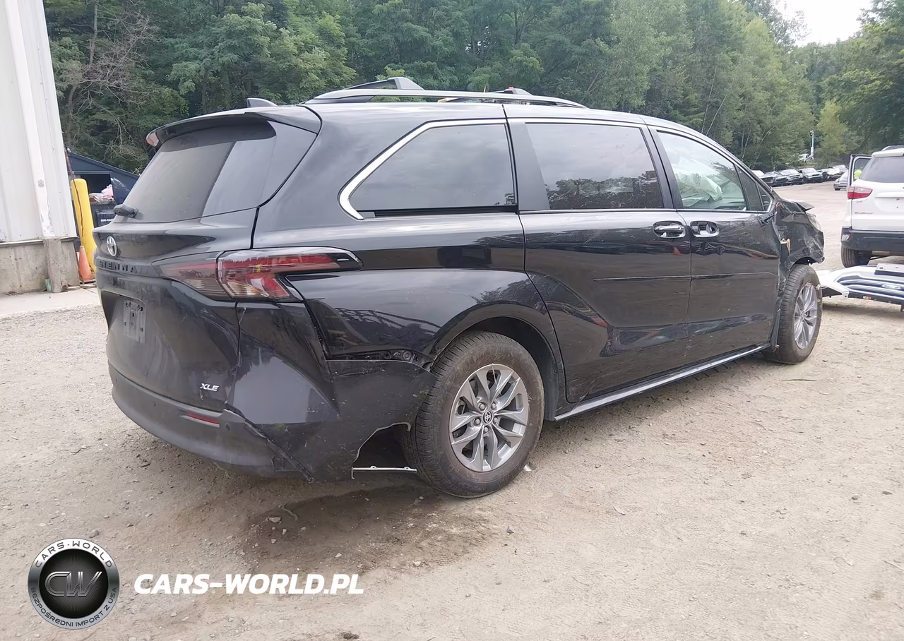 2026 Toyota Sienna Xle VIN:5TDYSKFC6TS231352 - 4
