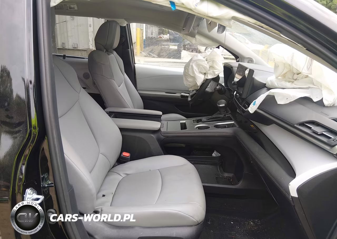 2026 Toyota Sienna Xle VIN:5TDYSKFC6TS231352 - 5